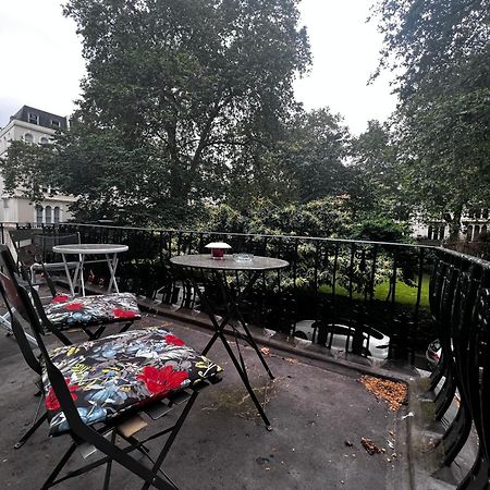Hyde Park Studio Has Private Balcony With Tranquil Garden View Londen Buitenkant foto