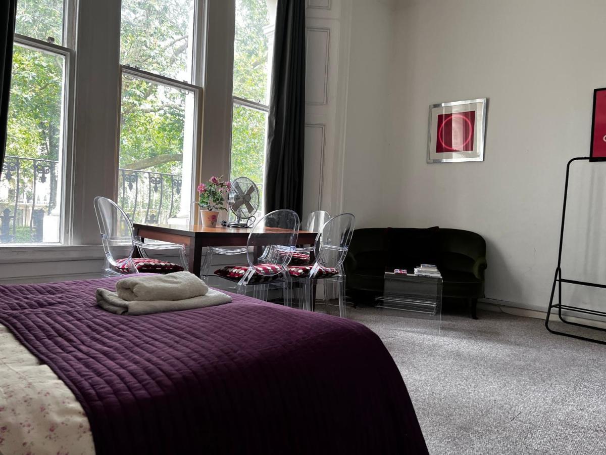 Hyde Park Studio Has Private Balcony With Tranquil Garden View Londen Buitenkant foto